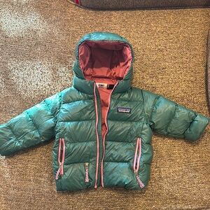 Patagonia Puffer Jacket with Pink Zippers